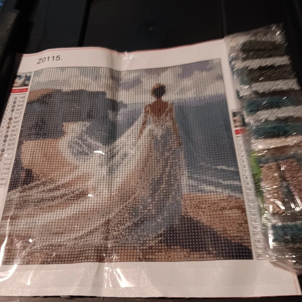 Elegant Lady In White Beach Scene Diamond Painting Kit 30x30
